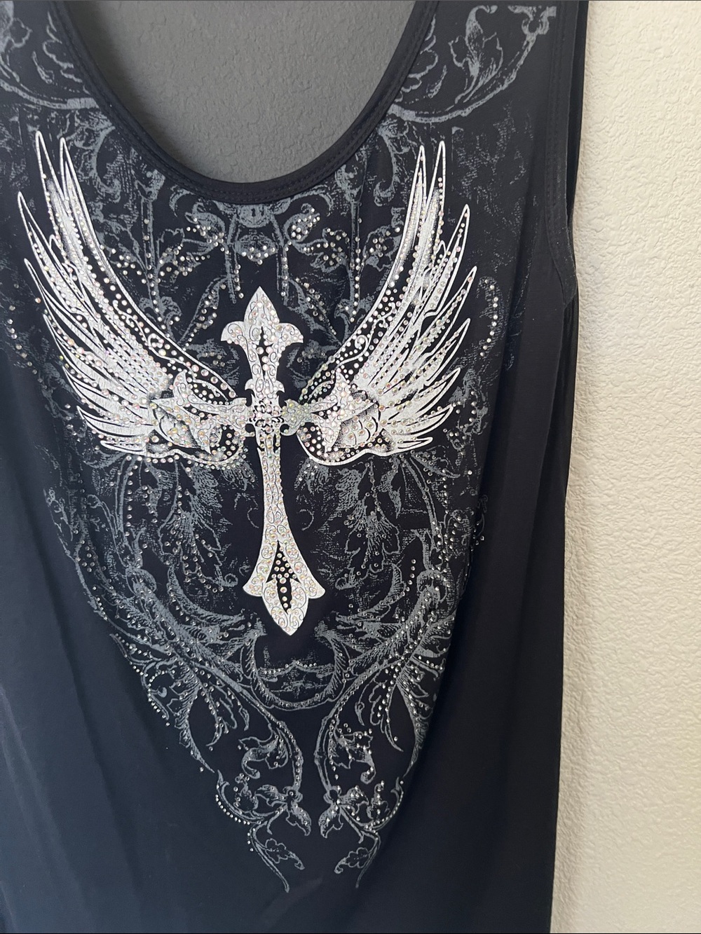 Vocal-Blk w/ White Winged Cross Graphic Medium - Picture 2 of 5